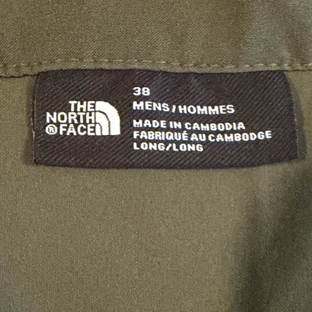 The North Face Shorts Men's38x9 Green Microfiber Stretch Quick Dry